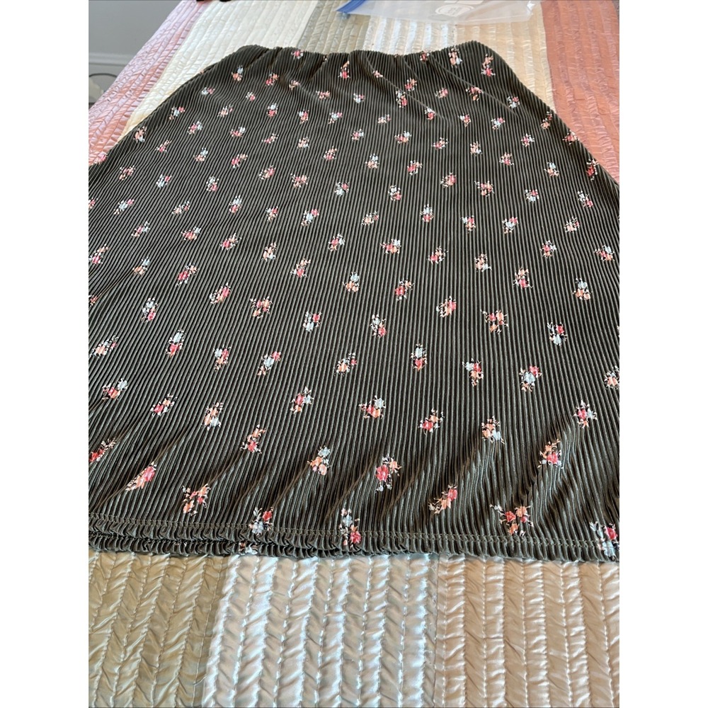 Love Fine Green Floral Pleated Knee Length Straight Pencil Skirt Medium